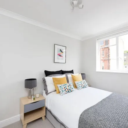 Rent this 2 bed apartment on 1-7 Peony Court in London, SW10 0AQ