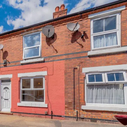 Rent this 1 bed townhouse on 43 Wordsworth Road in Nottingham, NG7 5QU