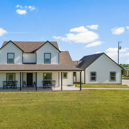 Buy this 4 bed house on 39643 171st Street in Wagoner County, OK 74454