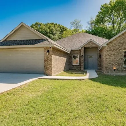 Buy this 3 bed house on 1192 North Hamlett Street in Athens, TX 75751