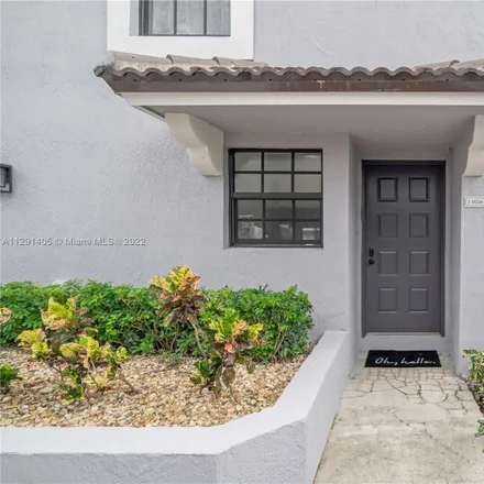 Image 2 - 11658 Northwest 11th Street, Pembroke Pines, FL 33026, USA - Townhouse for sale