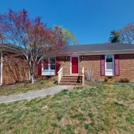 Buy this 3 bed apartment on 118 Cove Road in Central Newport News, Newport News