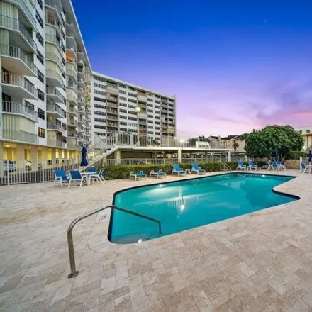 Image 3 - Optimus Barbell Club, Golfview Road, North Palm Beach, FL 33408, USA - Condo for sale