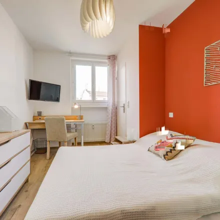 Rent this 1 bed room on 28 Cours Albert Thomas in 69008 Lyon, France