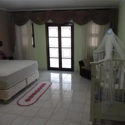 Buy this 3 bed house on Rua Manaus in Batistini, São Bernardo do Campo - SP