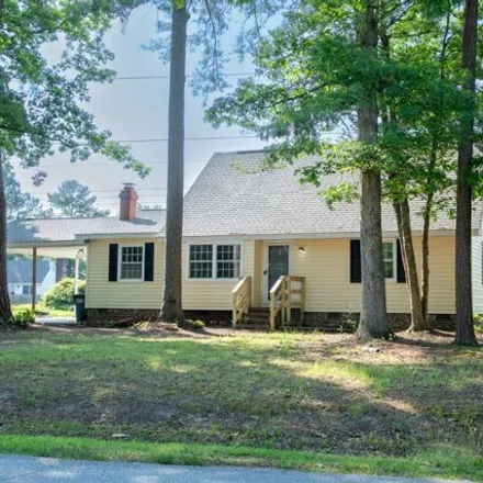 Buy this 4 bed house on 2801 Berkley Drive in Englewood, Rocky Mount