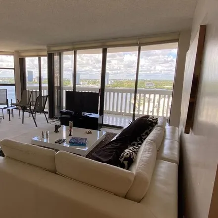 Image 2 - 1000 Island Boulevard, Aventura, FL 33160, USA - Condo for sale