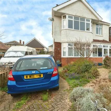 Buy this 5 bed house on 49 Regents Park Road in Southampton, SO15 8PG
