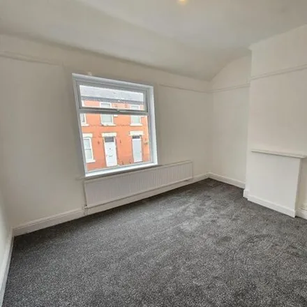 Image 6 - Clevedon Street, Manchester, M9 5PA, United Kingdom - Townhouse for rent