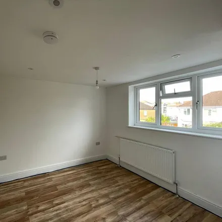 Rent this 1 bed room on Conway Road in London, TW13 6RJ