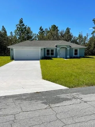Buy this 3 bed house on 3001 West Sharpes Drive in Citrus County, FL 34433