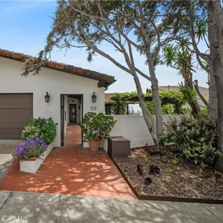 Rent this 3 bed house on 717 Kendall Drive in Laguna Beach, CA 92651