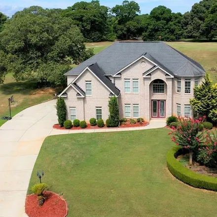 Buy this 5 bed house on 321 Pebble Beach Drive in Eufaula, AL 36027