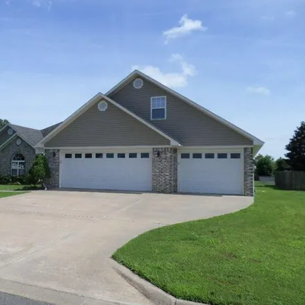 Buy this 5 bed house on 273 Cherokee Lane in Clarksville, AR 72830