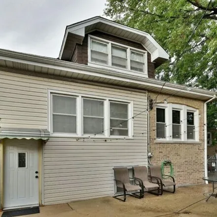 Image 6 - 5345 W Wolfram St, Chicago, Illinois, 60641 - House for sale