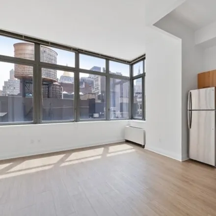 Rent this studio apartment on 800 Avenue Of The Americas Apt 16A in New York, 10001