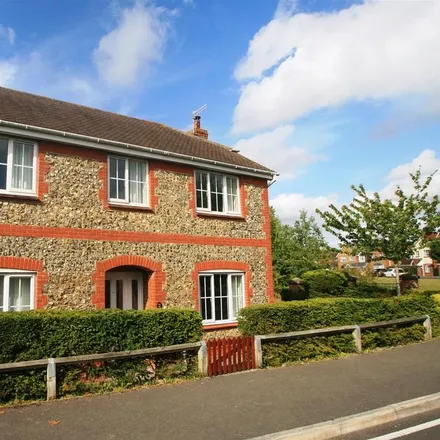 Rent this 4 bed house on Fyfield Close in Ford, SP1 3WS