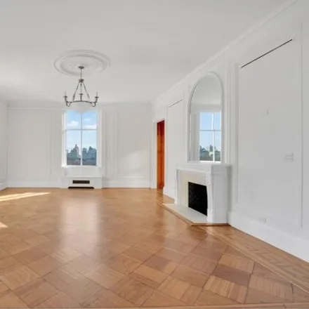 Rent this 5 bed apartment on The Langham in 135 Central Park West, New York