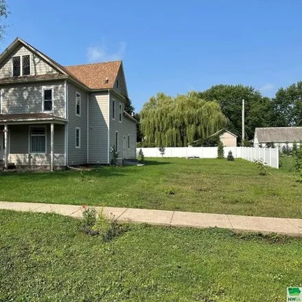 Buy this 5 bed house on 243 East Green Street in Paullina, O'Brien County