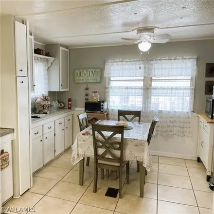 Image 7 - 245 Flame Lane, West Mobile Manor, North Fort Myers, FL 33917, USA - Apartment for sale