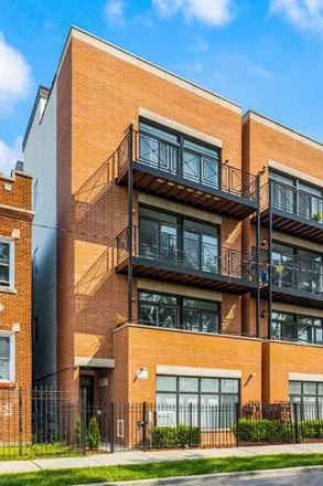 Buy this 3 bed condo on 3132 West Walton Street in Chicago, IL 60622
