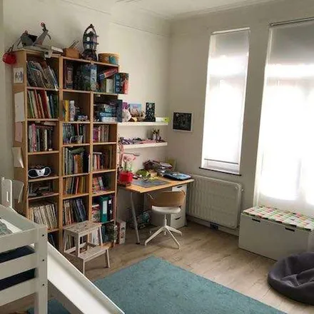 Rent this 4 bed apartment on Rue Thomas Vinçotte - Thomas Vinçottestraat 2 in 1030 Schaerbeek - Schaarbeek, Belgium