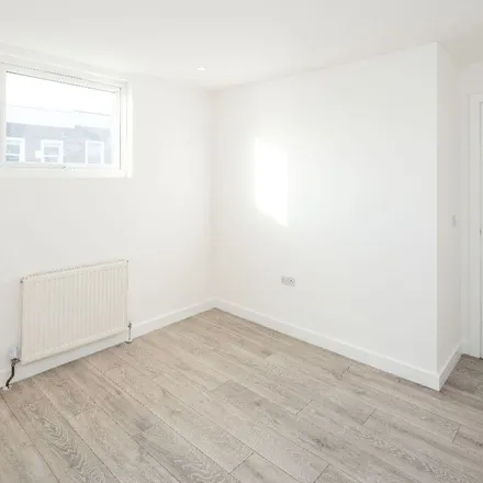 Rent this 4 bed apartment on The Gypsy Queen in Haverstock Road, Maitland Park