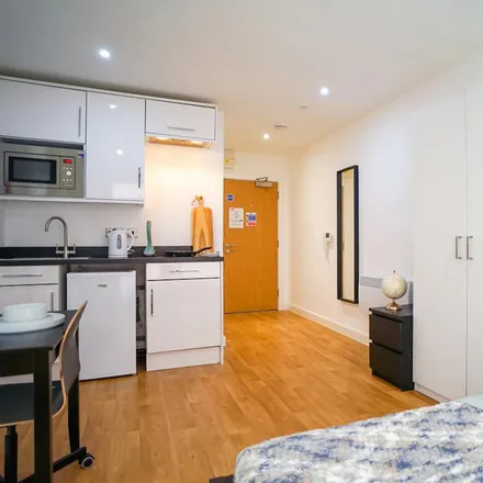 Rent this studio apartment on Westbar House (abode) in Furnace Hill, Sheffield