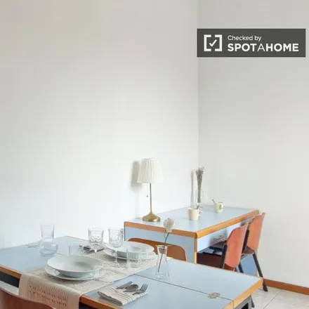 Image 3 - Viale Molise, 20137 Milan MI, Italy - Apartment for rent