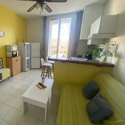 Image 2 - 34240 Lamalou-les-Bains, France - Apartment for rent