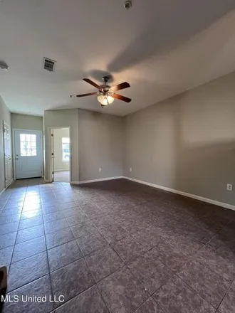 Image 2 - 642 Layton Drive, Gulfport, MS 39507, USA - Townhouse for sale