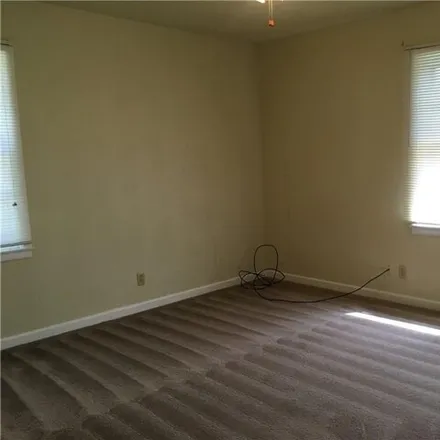 Rent this 3 bed house on Fountaingate Fellowship Church in 909 North Willis Street, Abilene