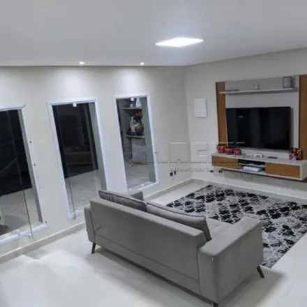 Buy this 5 bed house on Rua Janaúba in Quinta das Flores, São José dos Campos - SP