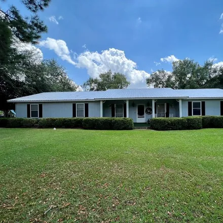 Buy this 3 bed house on 117 Burnside Road in Fitzgerald, GA 31750