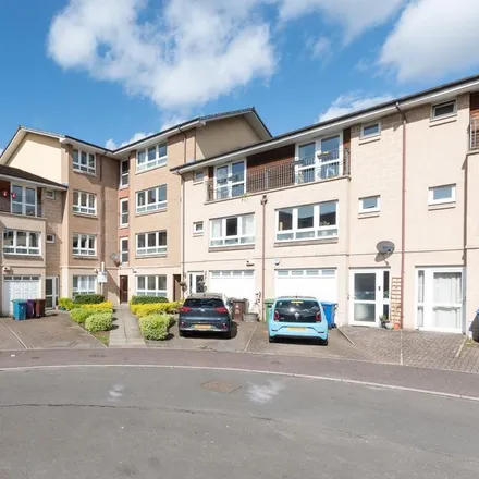 Rent this 2 bed apartment on 1 Whitehill Court in Glasgow, G31 2BA
