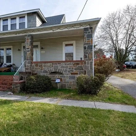 Rent this 3 bed house on 2117 Lorraine Avenue in Lochearn, MD 21207