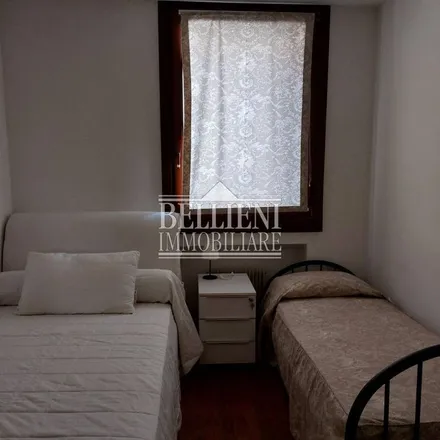 Rent this 5 bed apartment on Park Matteotti in Piazza Giacomo Matteotti, 36100 Vicenza VI