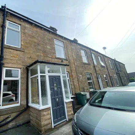 Rent this 3 bed house on Swaine Hill Crescent in Yeadon, LS19 7HE