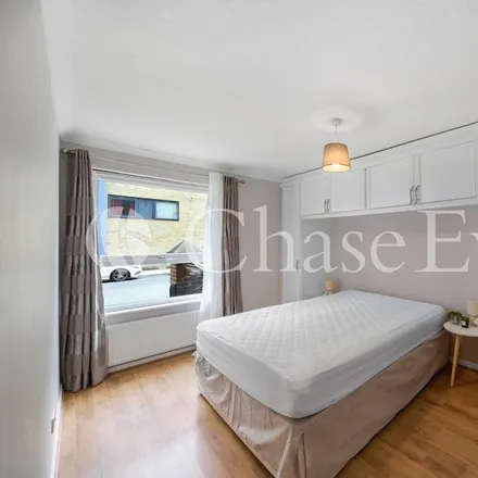 Image 6 - 42 Ferry Street, London, E14 3DT, United Kingdom - Apartment for rent