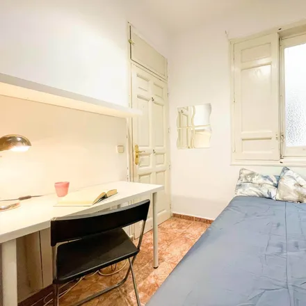 Rent this 7 bed room on Madrid in Dia & Go, Plaza Segovia Nueva