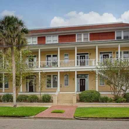 Rent this 2 bed condo on 2716 Oak Street in Jacksonville, FL 32205