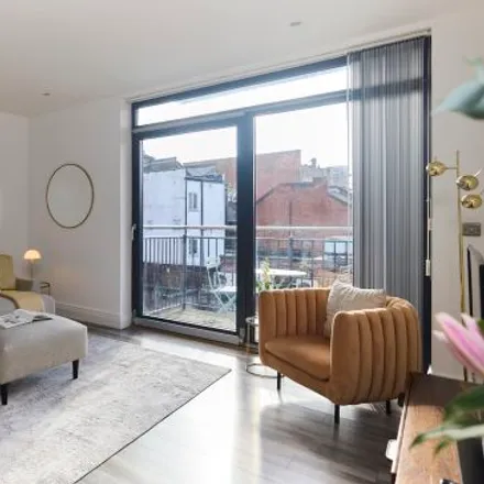 Rent this 4 bed apartment on Harlesden Jubilee Clock in Manor Park Road, London