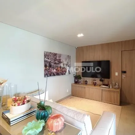 Buy this 3 bed apartment on Alameda Sóstenes Guimarães in Morada da Colina, Uberlândia - MG