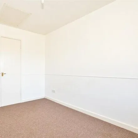 Image 6 - Mayfield Avenue, Dover, United Kingdom - Apartment for sale