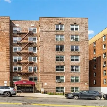 Buy this studio apartment on 595 McLean Avenue in Lincoln, City of Yonkers