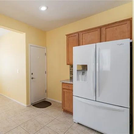 Image 7 - 2721 Willow Wren Drive, North Las Vegas, NV 89084, USA - House for sale