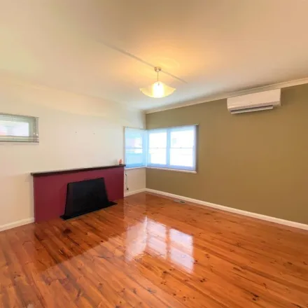 Rent this 3 bed apartment on Lilley Street in Ballarat North VIC 3350, Australia