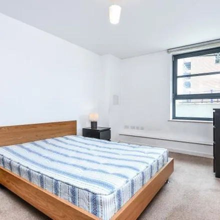 Image 2 - 594 Commercial Road, London, E14 7JR, United Kingdom - Apartment for rent