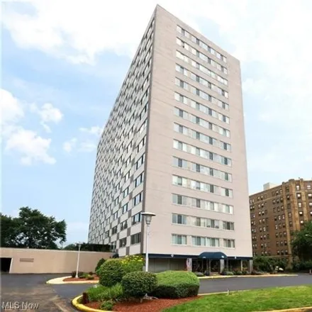 Buy this 1 bed condo on unnamed road in Lakewood, OH