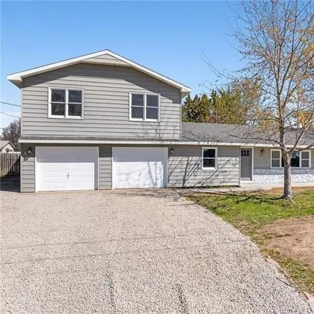 Image 2 - 401 West 19th Street, Ottawa, KS 66067, USA - House for sale